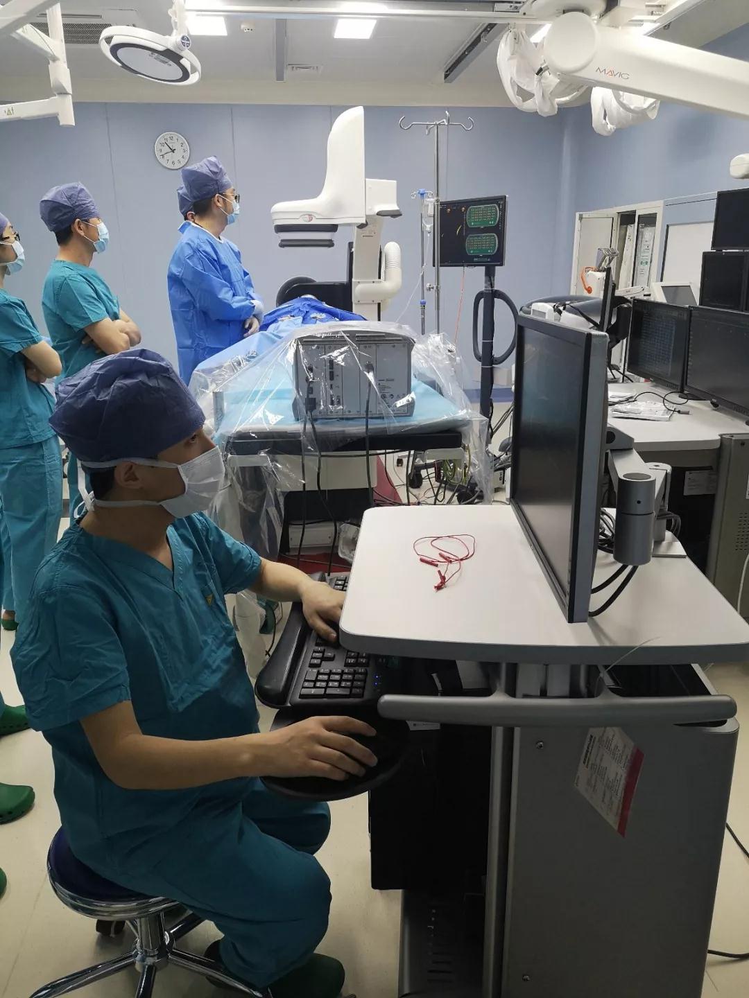 疫情下的无“铅”无挂 —西安国际医学中心首例零射线射频消融术