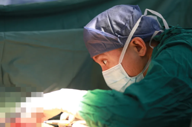 西安国际医学中心医院心外团队完成首例心室辅助装置植入！